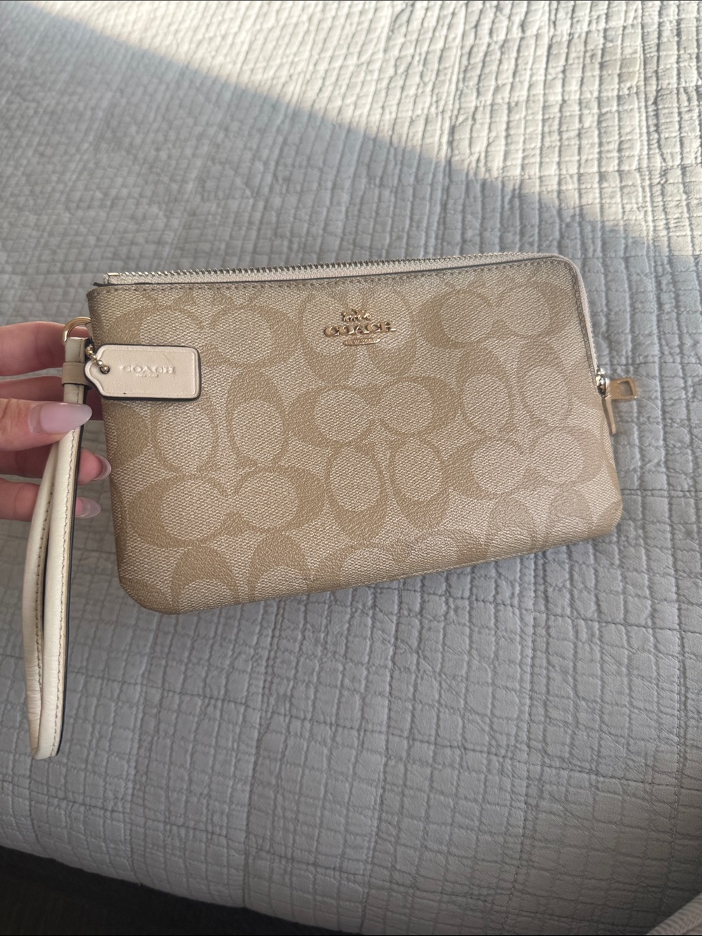Coach Beige Signature Canvas Wristlet clutch with Gold Hardware